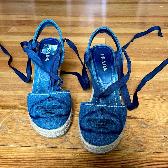vintage Prada wedges, size 37 (EUR), wrap-up strap - Picture 1 of 3